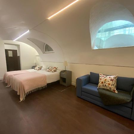El Jardin Del Angel Camelia Apartment Madrid Bagian luar foto