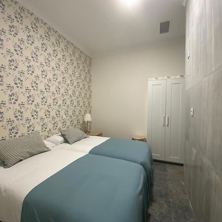 El Jardin Del Angel Camelia Apartment Madrid Bagian luar foto